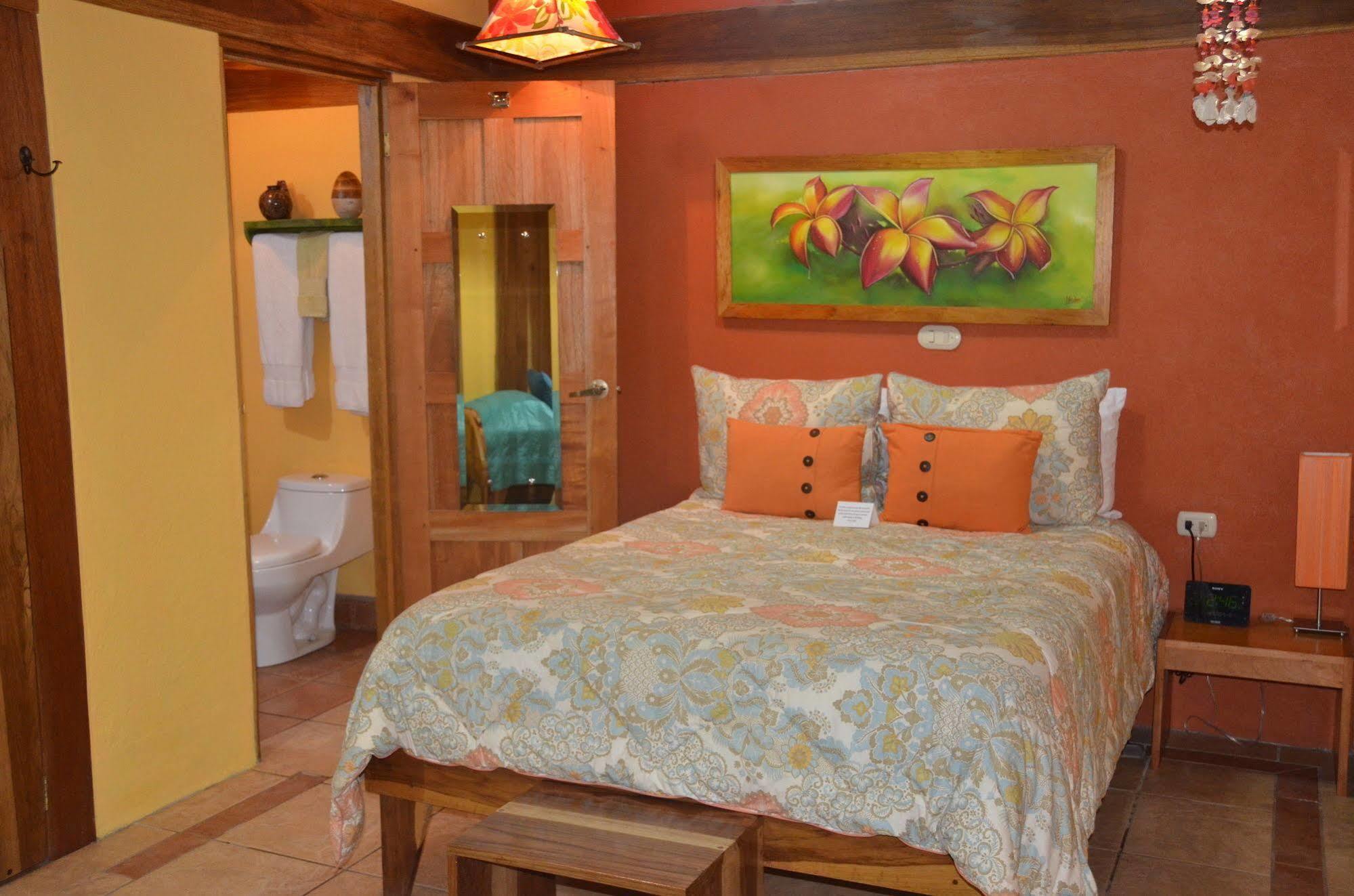 Physis Caribbean Bed & Breakfast Puerto Viejo de Talamanca Exterior foto