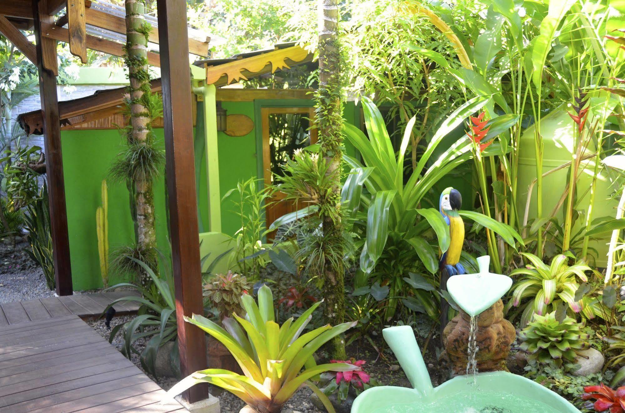 Physis Caribbean Bed & Breakfast Puerto Viejo de Talamanca Exterior foto